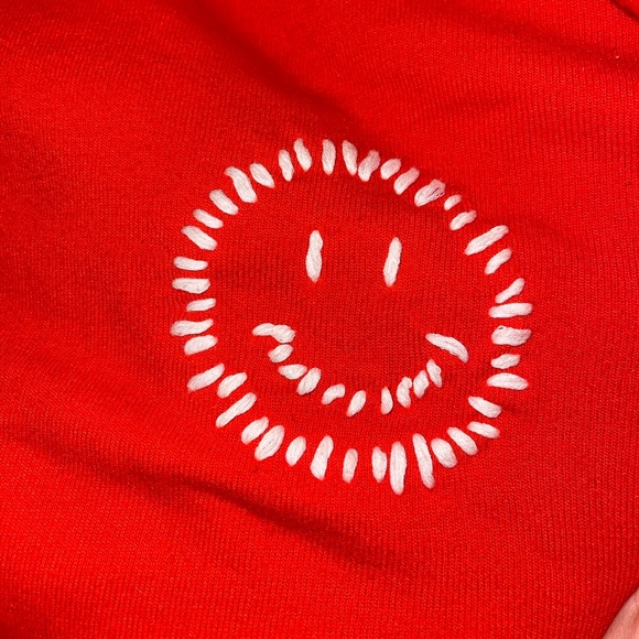 Red happy heart sweatshirt - Picture 2 of 2